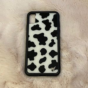 Wildflower Cow Print Phone Case 🐄